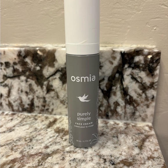 Osmia Skincare Set - Face Cream, Mud Cleanser, Gel Toner - Picture 4 of 5